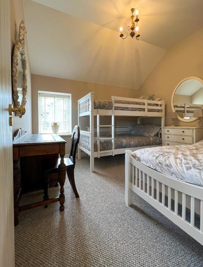 Converted Victorian Coach House With Hot Tub Stewartstown Экстерьер фото